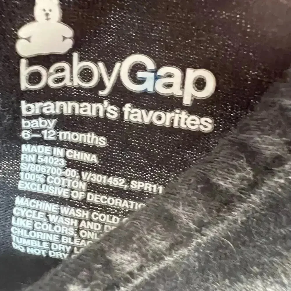 Girls’ Baby Gap/Baby Gear bundle of Onesies Size 12 months